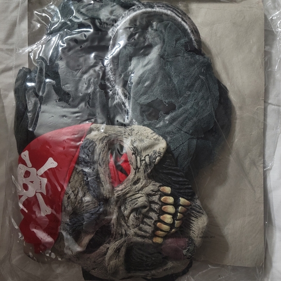 NEW- THE PIRATE GHOUL Adult Men Large Creepez Costume Cinema Secrets Halloween - Picture 4 of 9